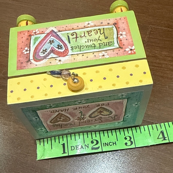 NATURAL LIFE Inspirational Label with Black Text - Picture 3 of 5